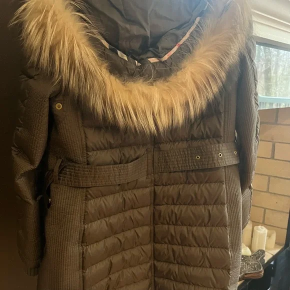 Burberry winter coat - Picture 4 of 9